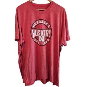 Nebraska Huskers T-Shirt Men 2XL Red Captivating College NCAA NEB Football